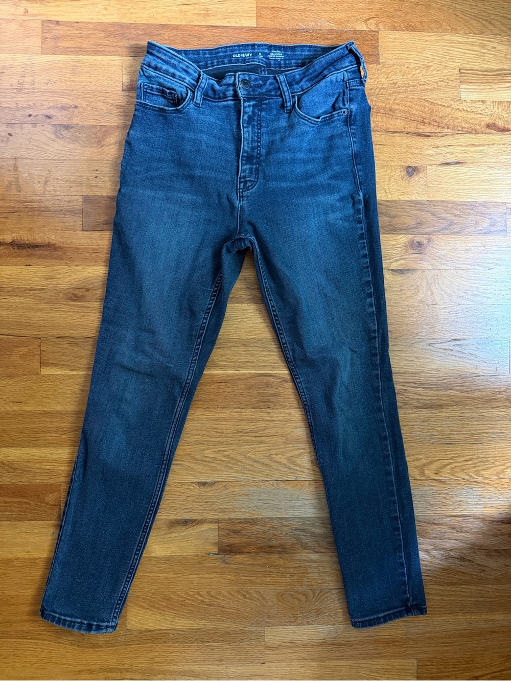 Old Navy Women's Skinny Jeans in Dark Blue Wash
